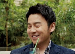 为了吃瓜他进娱乐圈红了,他意外踏入娱乐圈，一炮而红！