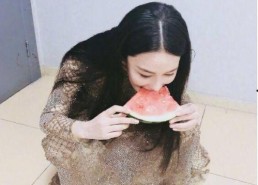 娱乐吃瓜酱衣服在线观看,揭秘明星衣橱，在线观看时尚盛宴