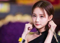 为吃瓜她进娱乐圈红了